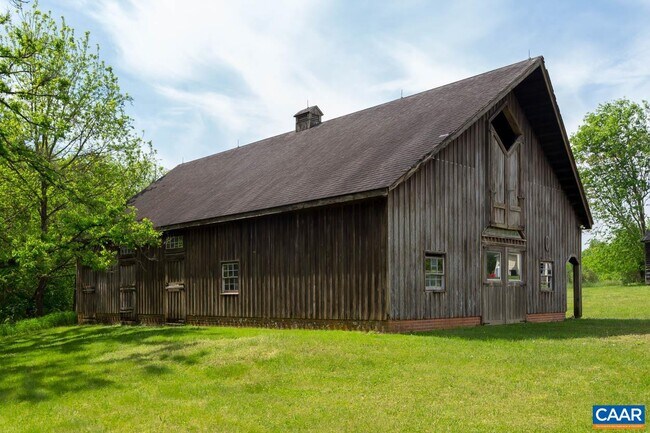 Building Photo - 1522 Oak Hill Ln