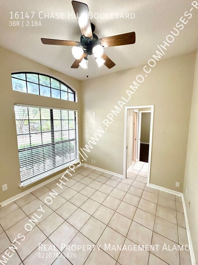 Building Photo - **APPLICATION RECEIVED** **MOVE-IN SPECIAL...