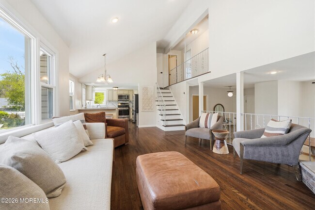 Building Photo - 4 Cheryl Dr