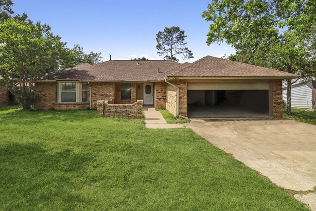 Building Photo - 2016 Chantilly Ct