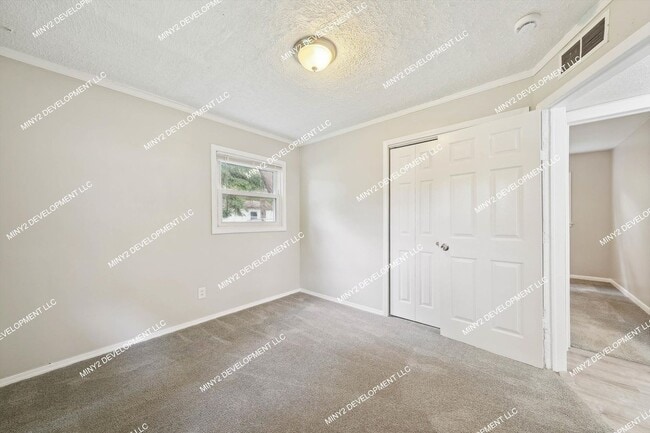 Building Photo - Charming 3-Bedroom Ranch for Rent in Redford