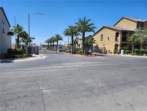 Building Photo - 4547 Pencester St