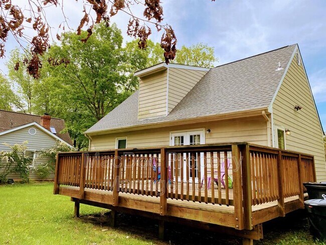 Building Photo - 10717 S Jamie Pl