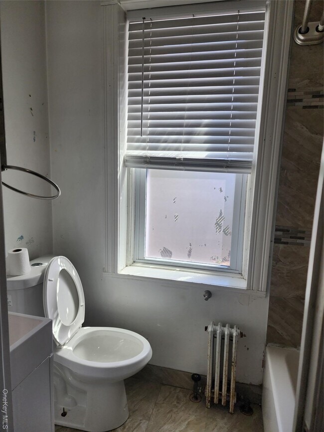 Building Photo - 11 Coonley Ct