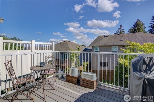 Building Photo - 2Bd/2.25Ba Lynwood Townhome