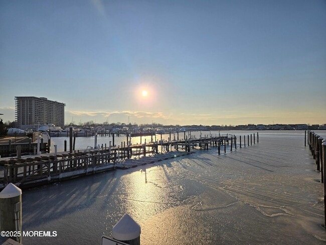Building Photo - 98 Wharfside Dr