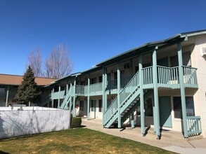 Building Photo - Now renting 1 bedroom Condo Downstairs