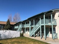 Building Photo - Now renting 1 bedroom Condo Downstairs