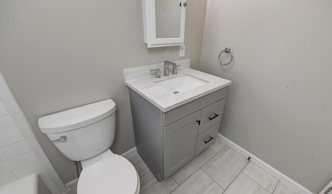 Building Photo - 458 Miller Ave