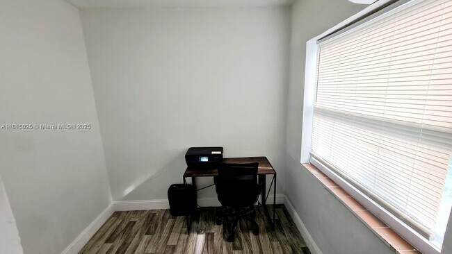 Building Photo - 88 NE 68th Terrace
