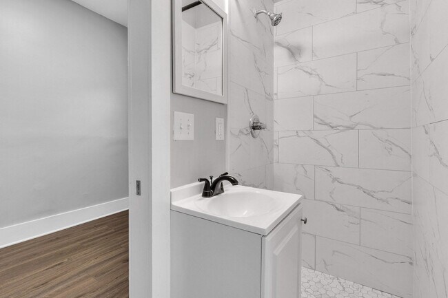 Building Photo - 3628 Birchwood Ave