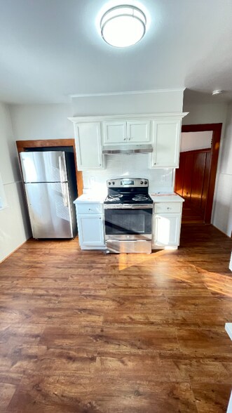 Primary Photo - 99 Wellsmere Rd