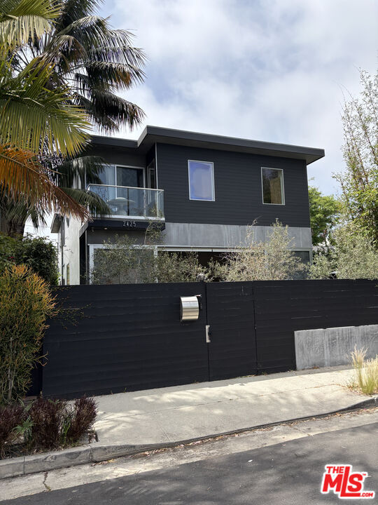 Building Photo - 2425 Clement Ave