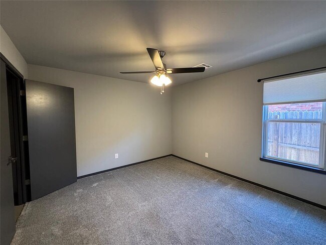 Building Photo - 7129 NW 146th St