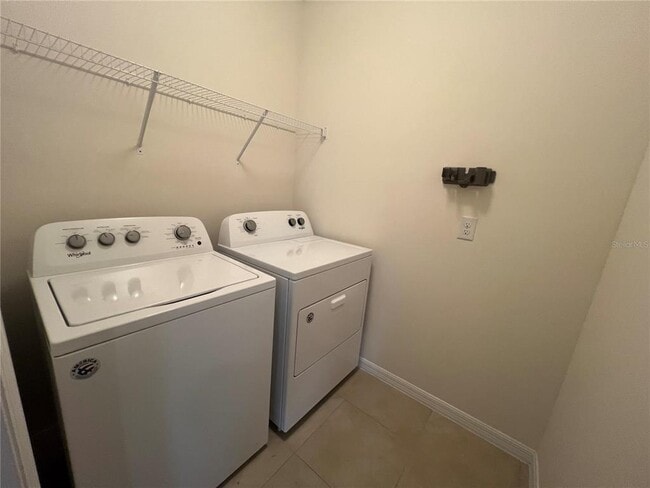 Building Photo - 26291 Trinilas Dr