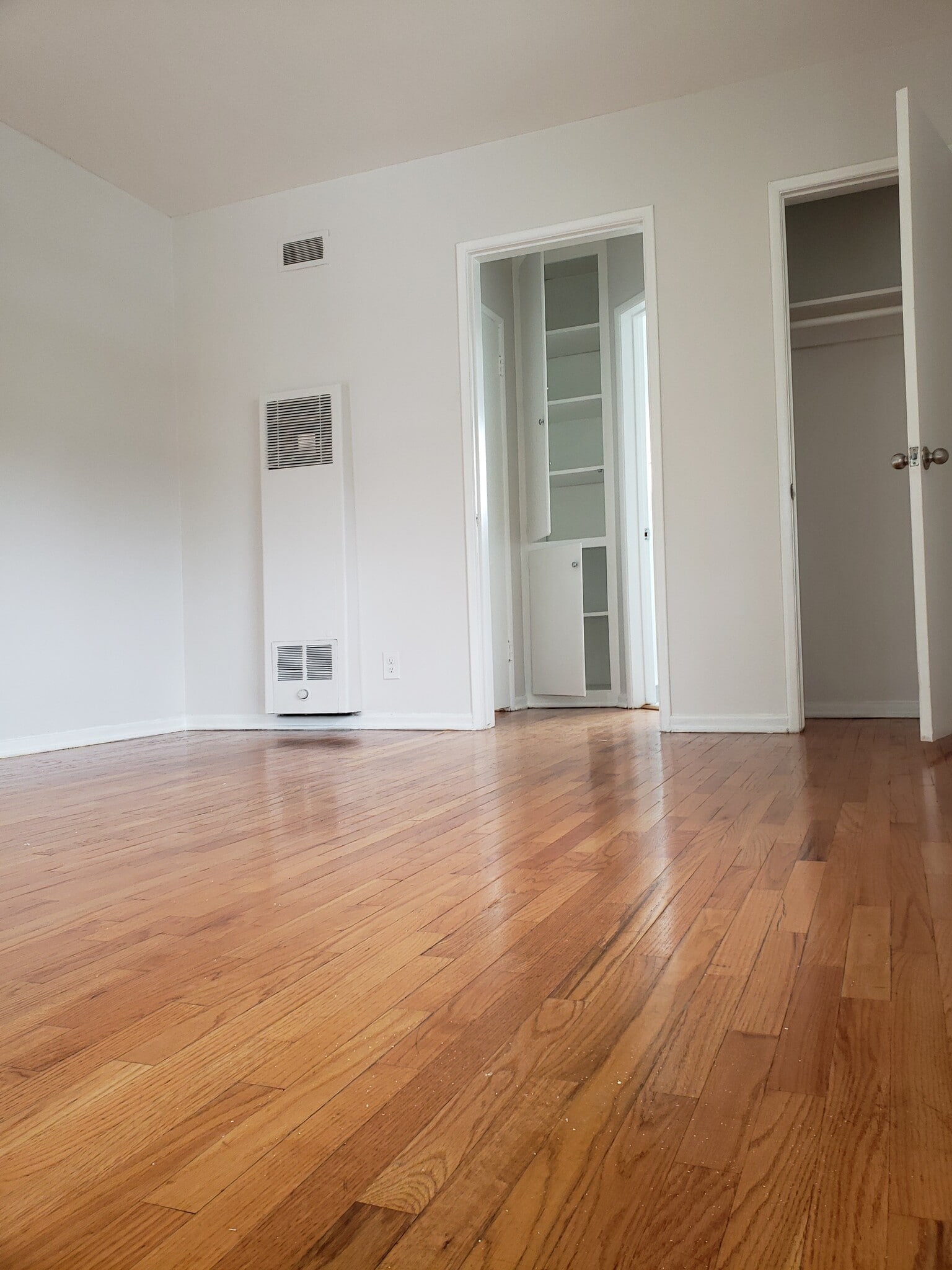 Building Photo - 2022 N Commonwealth Ave