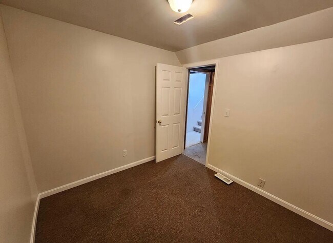 Building Photo - 4200 Blue Teal Pl