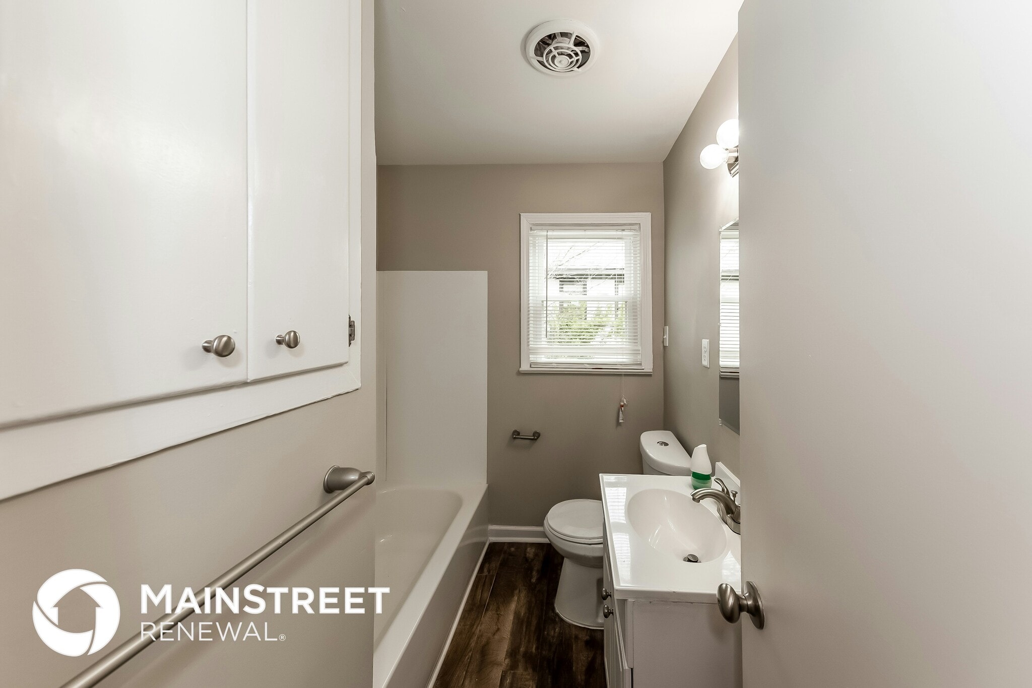 Building Photo - 1184 Dogwood Ln