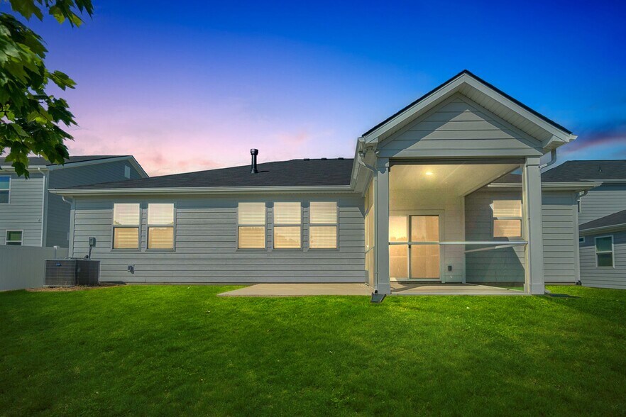 Building Photo - 12129 Rowan Hill Dr