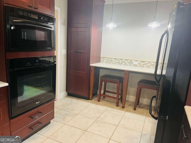 Building Photo - 2472 Ramblewood Ct