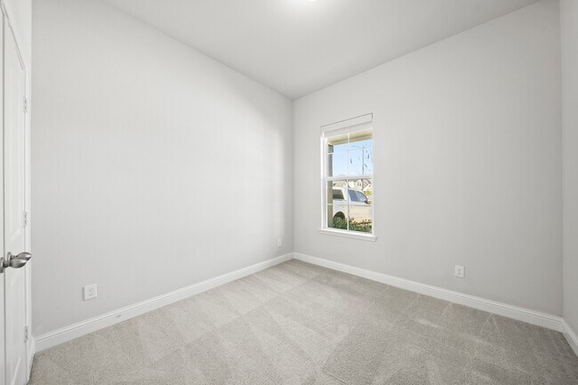 Building Photo - 15303 Leal Rancho Ct