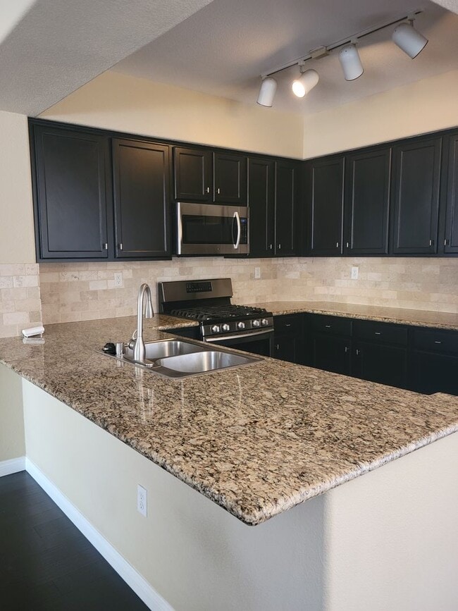 Building Photo - Trailwood Dr #2112