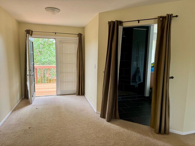 Building Photo - Spacious 4-Bedroom House Near Open Space in Heatherwood, Boulder