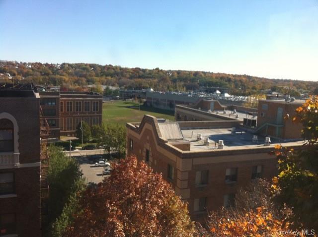 Building Photo - 1 Broad Pkwy