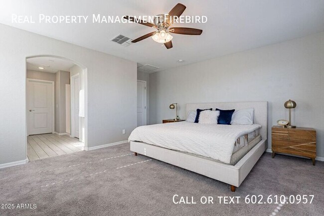 Building Photo - 1080 S 151st Ln