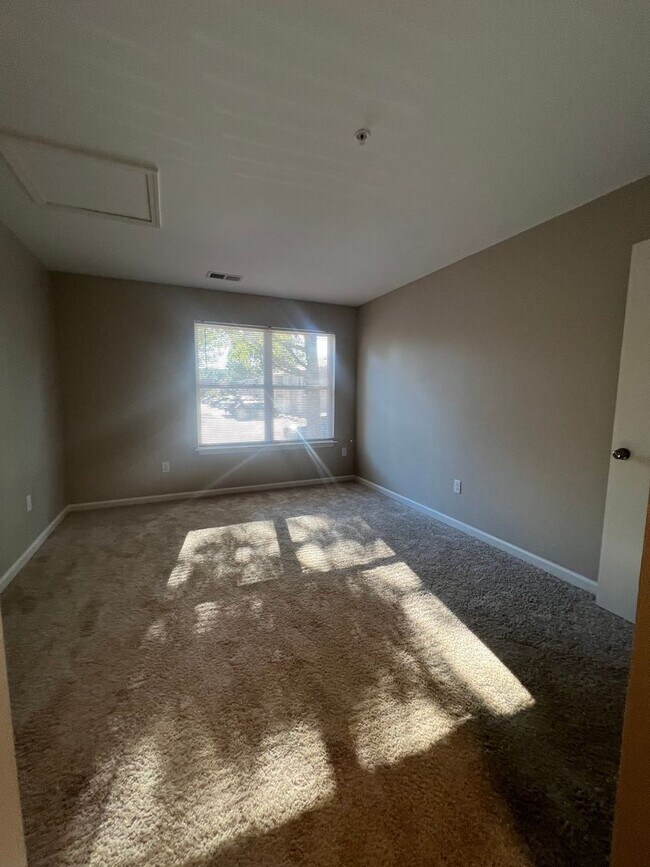 Building Photo - 2BD/2BA Condo located on the Germantown/Memphis Line!