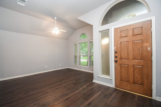 Building Photo - 2707 Millers Falls Ct
