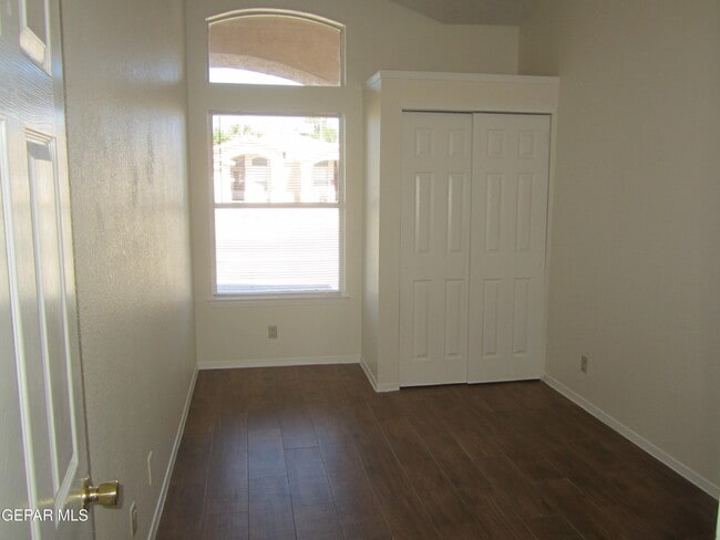 Building Photo - 11804 Kings Arms Ct