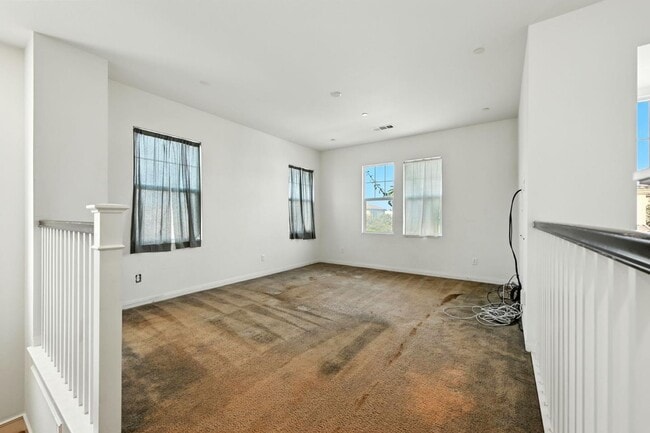 Building Photo - 970 Sea Glass Wy