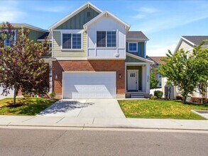 Building Photo - Herriman Lovely 3 bed, 2.5 bath Townhome