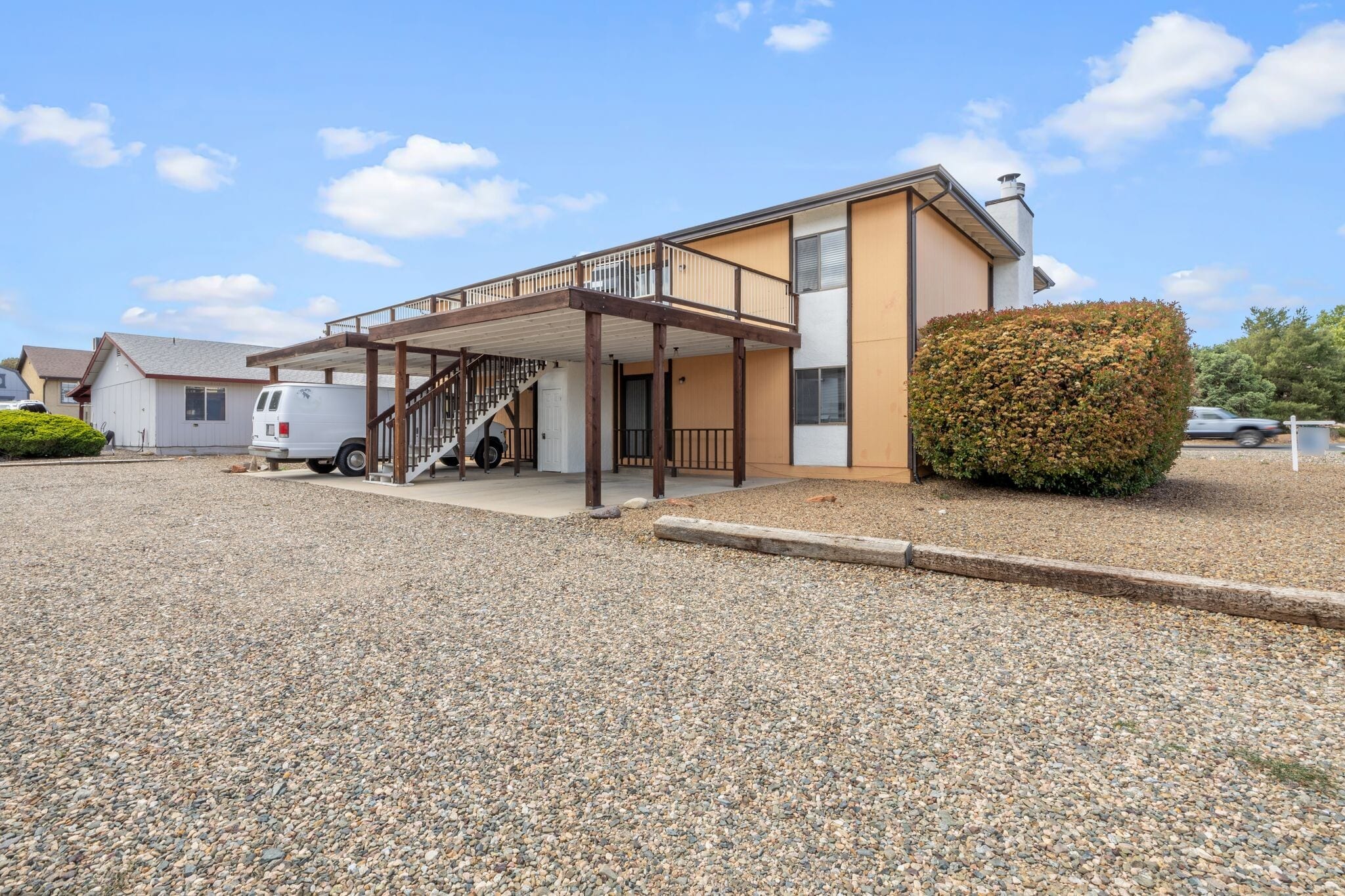 Building Photo - 1299 N Tapadero Dr