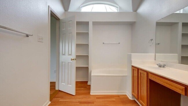 Building Photo - 11717 Dunfries Ln