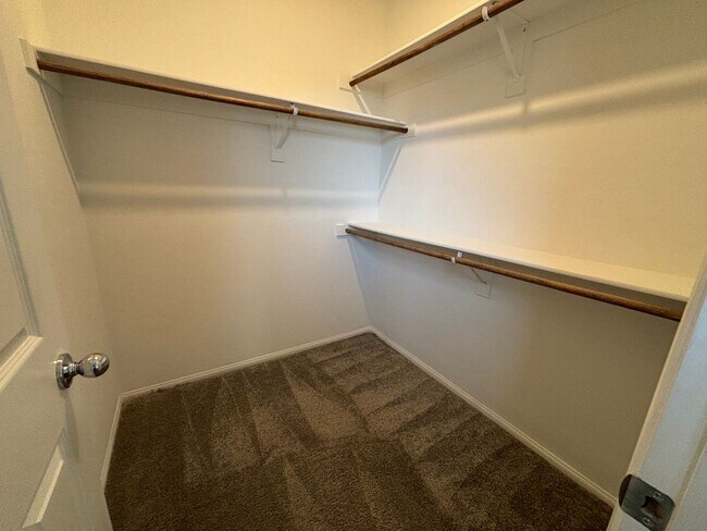 Building Photo - Charming 3-Bedroom Home with Spacious Back...