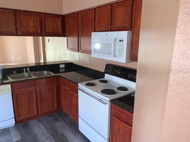 Building Photo - 11752 Lynmoor Dr