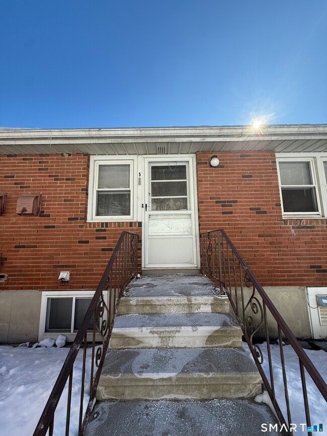 Building Photo - 30 Bungay Rd