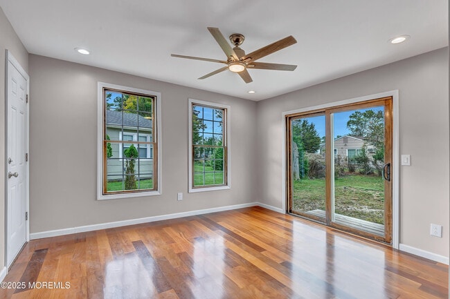 Building Photo - 44 Chancellor Ct