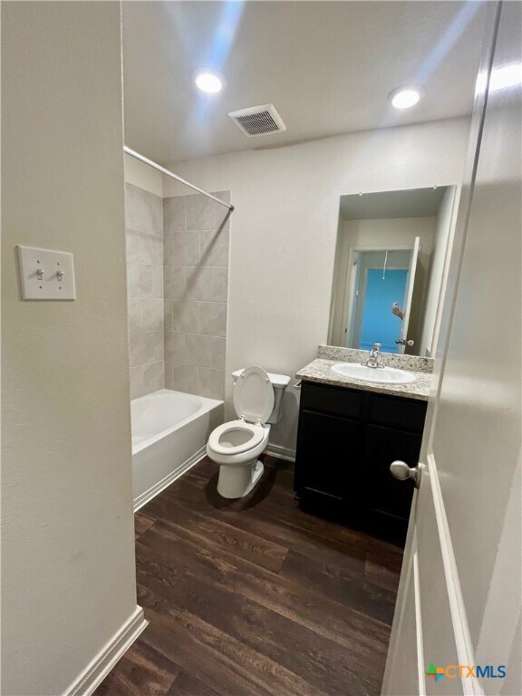 Building Photo - 3947 Turtle Creek