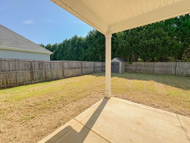 Building Photo - 829 Bellingham Way