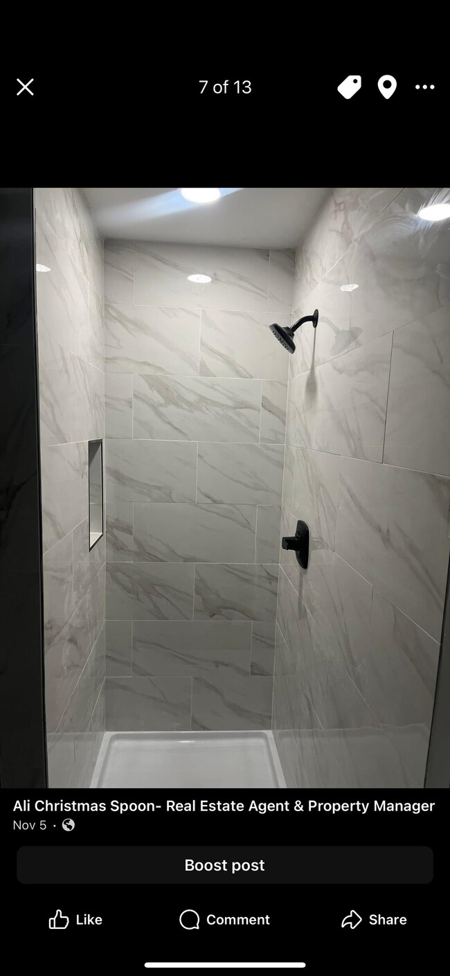 Building Photo - 800 Helene Dr