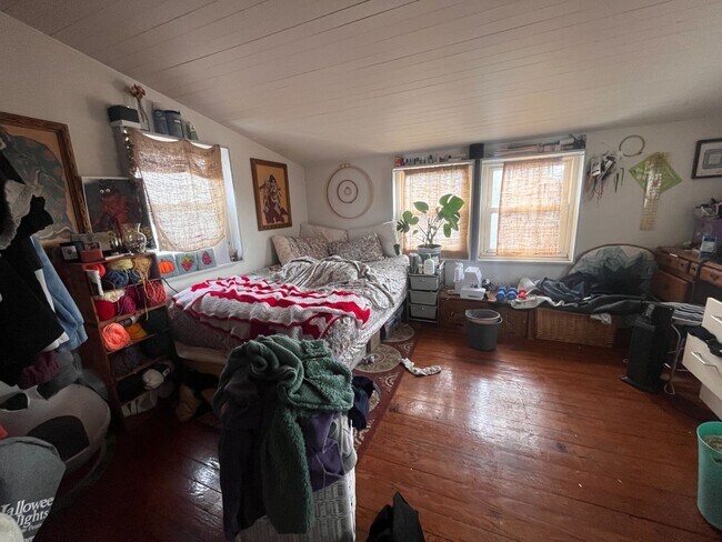 Building Photo - 759 Corinthian Ave