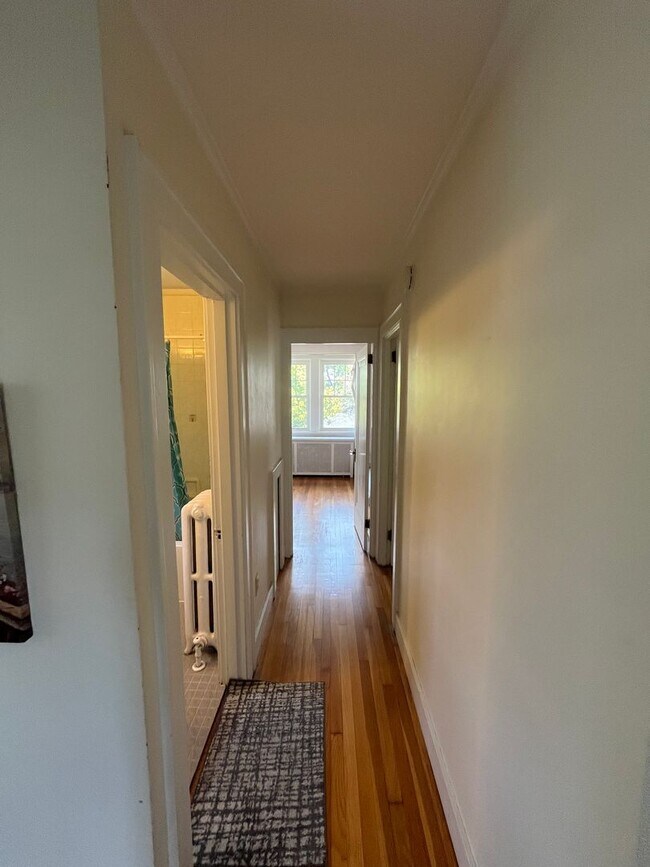 Building Photo - 3 Bedroom Squirrel Hill Home Available Now!