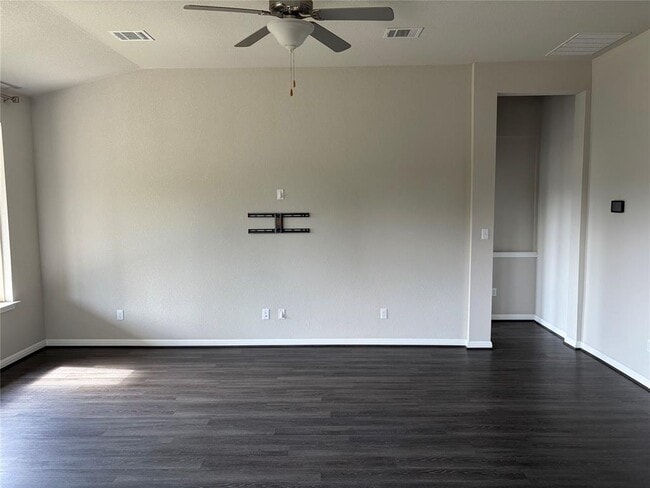 Building Photo - 641 Gabrielle Anne Dr