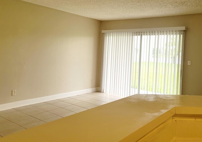 Building Photo - 3421 NW 44th St