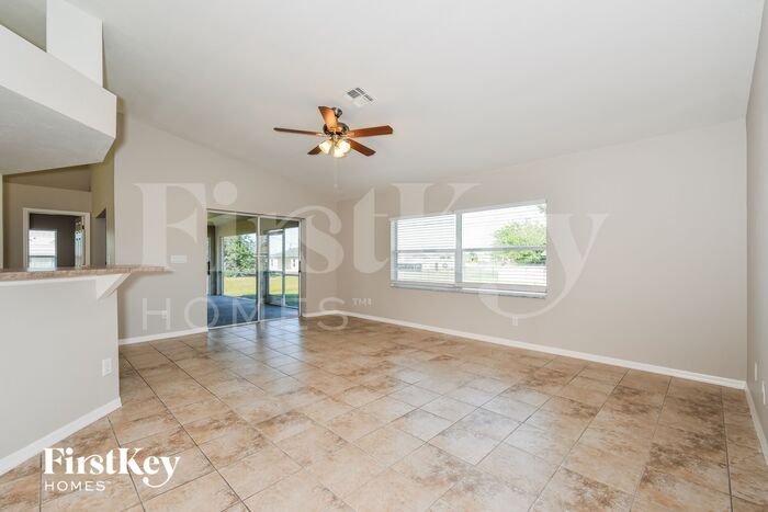 Building Photo - 405 NW 6th Terrace