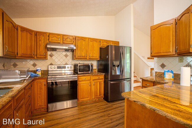 Building Photo - 3 br, 3 bath House - 9321 Kings Grant Rd