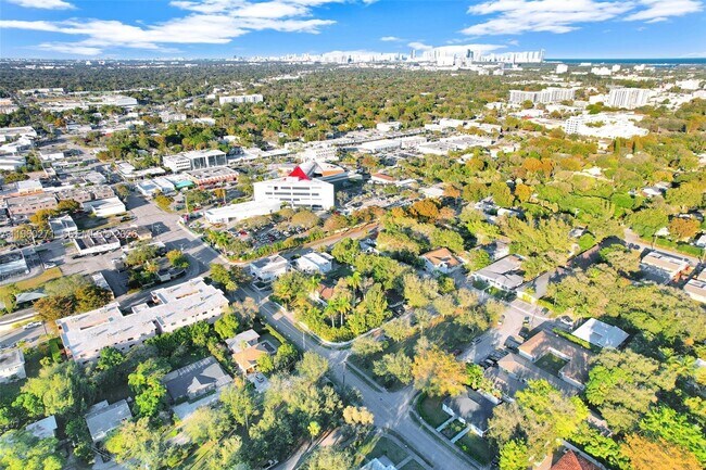 Building Photo - 12287 NE 7th Ave